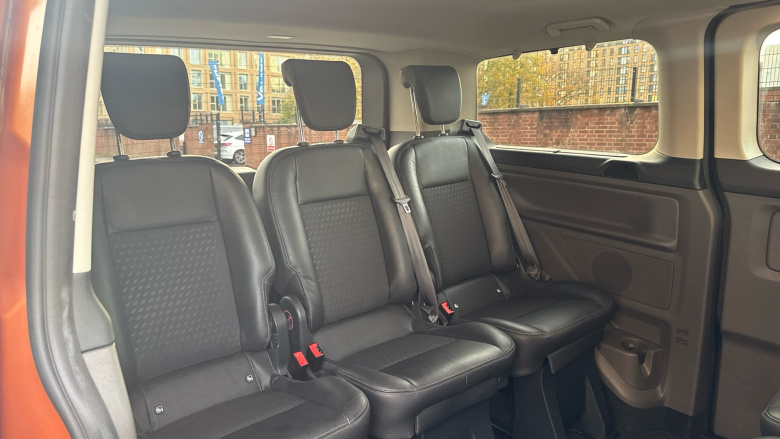 Ford Tourneo Custom Transit Custom Tourneo L1 Diesel Fwd 2.0 EcoBlue 185ps L/R 8 Seater Sport Auto